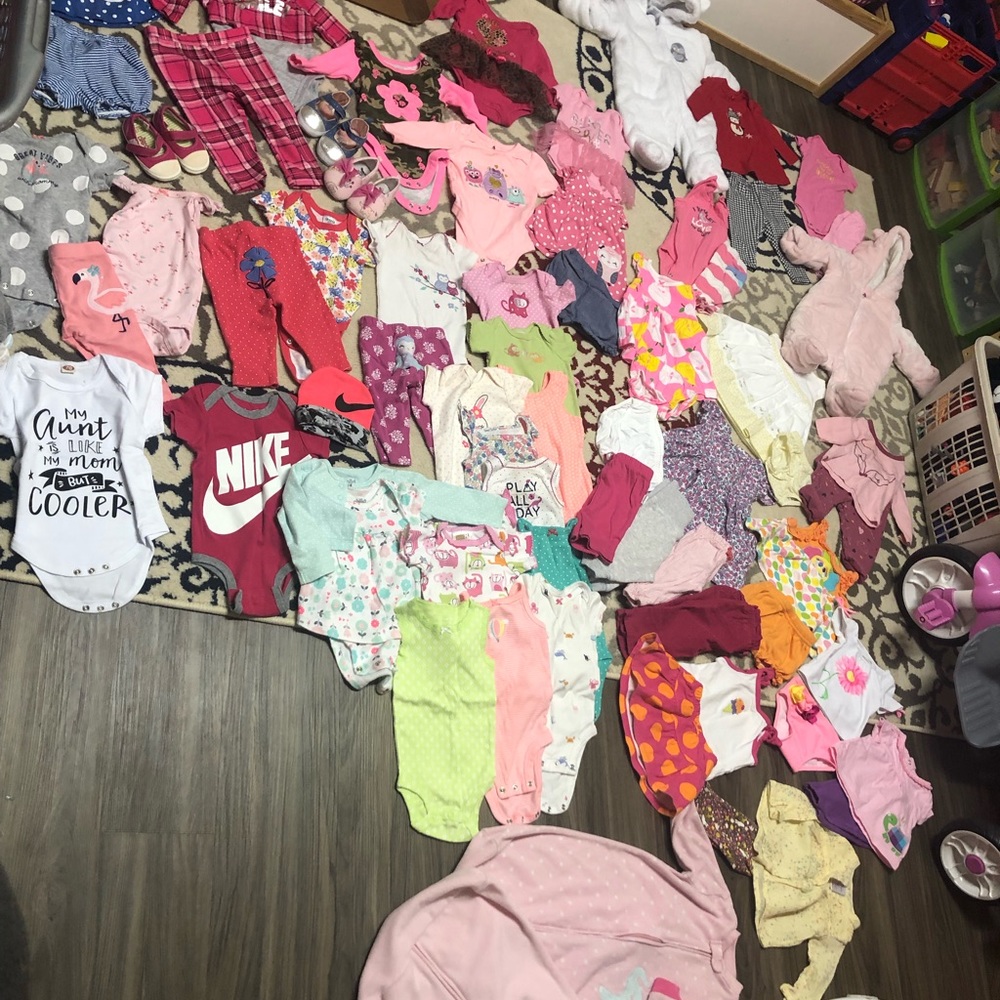 ❤️SOLD❤️. Baby girl clothes size 0-3